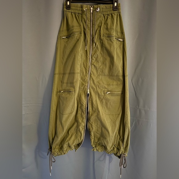 PTCL Olive Green Cargo Maxi Skirt | Rugged Utility Style | Adjustable Fit - Picture 3 of 6
